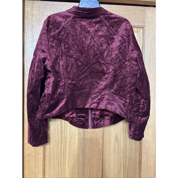 Torrid Velvet Moto Jacket Burgundy Red Zip Up Fairy Goth Mock Neck Size 0 - Picture 5 of 9
